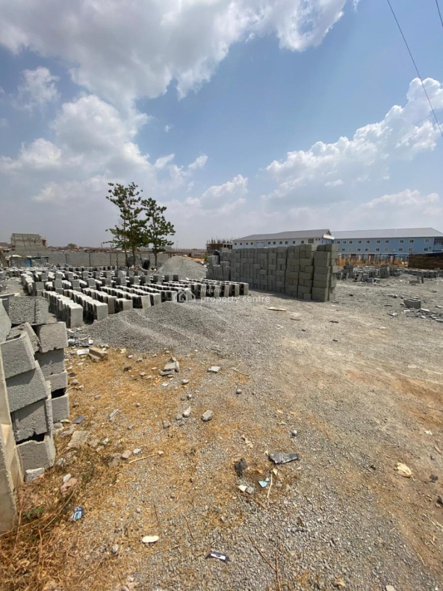 Distress 1700 Square Meters of Residential Build and Live Plots, Jahi, Abuja, Residential Land for Sale