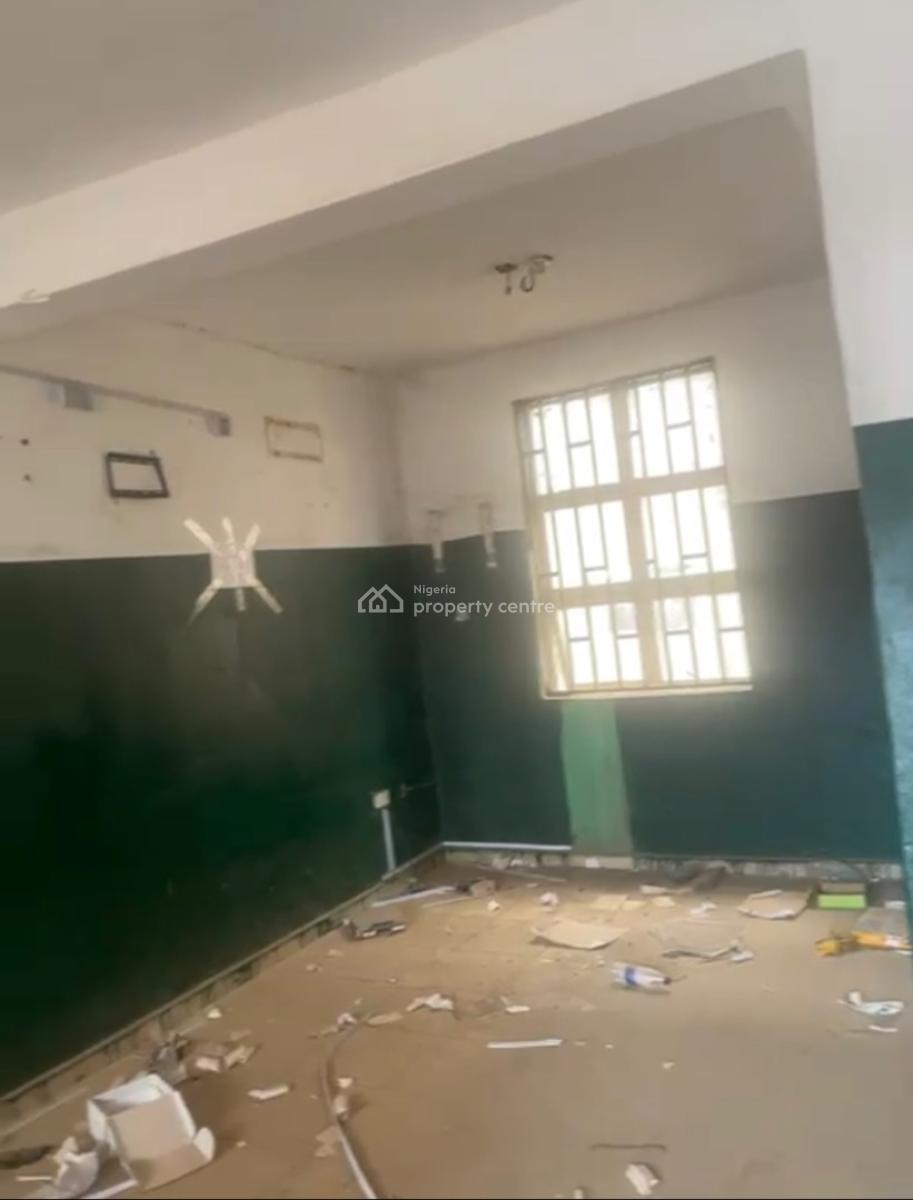 a Lovely Office Space on The 2nd Floor for a Giveaway Price, Behind Conoil Filling Station, Area 1, Garki, Abuja, Office Space for Rent
