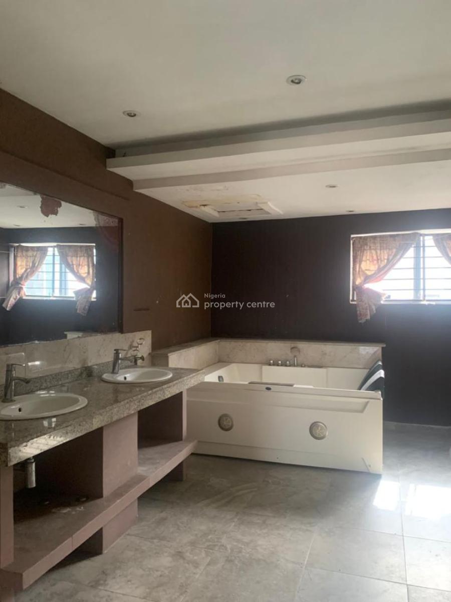 5-bedroom Detached House with 2-room Bq in Lekki Phase 1, Lekki Phase 1, Lekki, Lagos, Detached Duplex for Rent