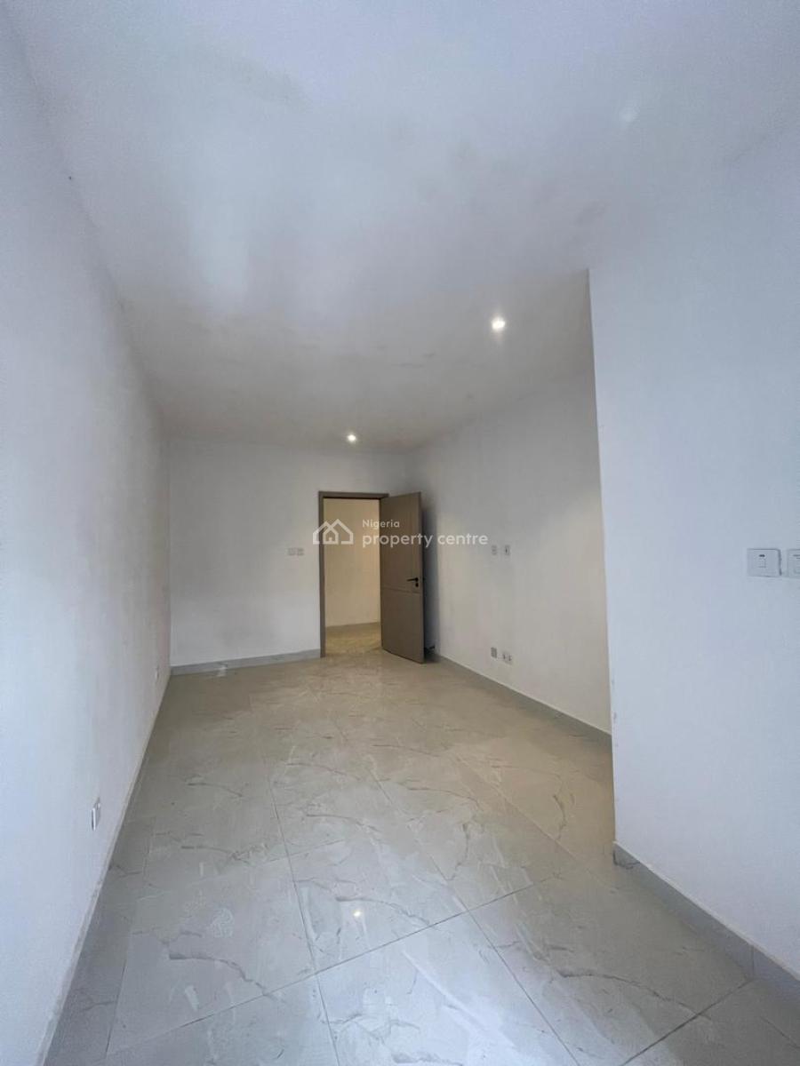 Distress Brand New Luxury 2 Bedroom Massionet Duplex, Freedom Way Ikate, Ikate, Lekki, Lagos, Block of Flats for Sale