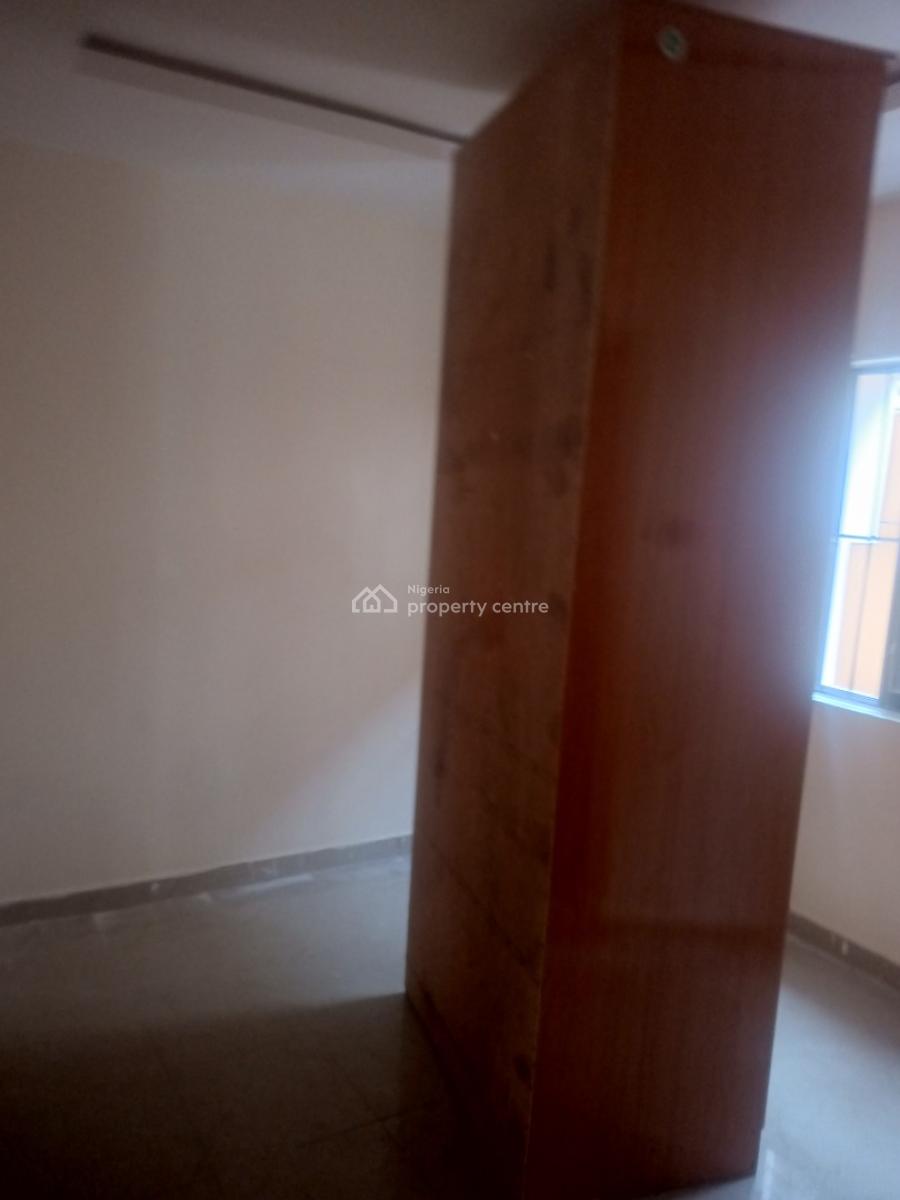 Renovated Executive 3 Bedrom Flat Upstairs & Downstairs, Lovely Environment Off College Road, Ogba Ikeja Lagos, Ogba, Ikeja, Lagos, Flat / Apartment for Rent