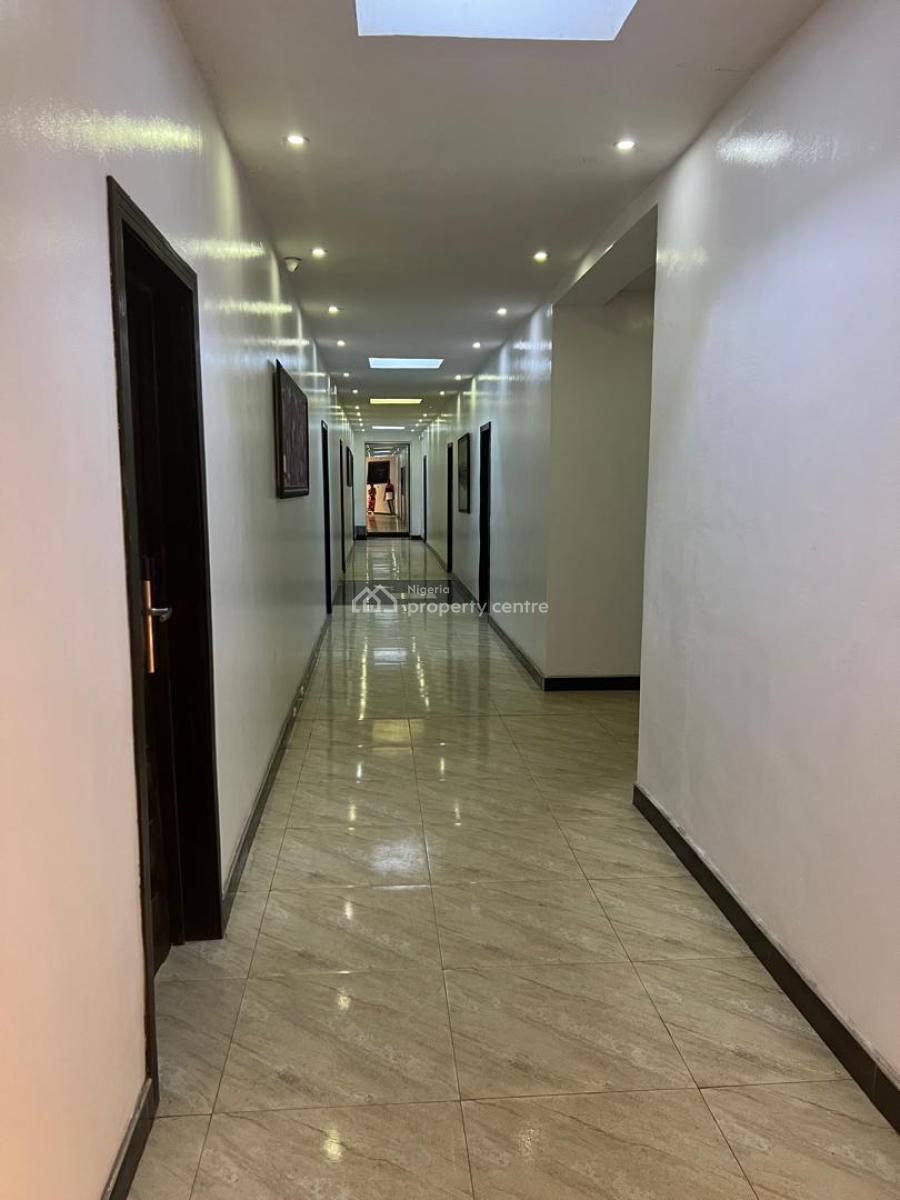 Excellent 26  Hotel Rooms En-suite, Ajah, Ajah, Lagos, Hotel / Guest House for Sale