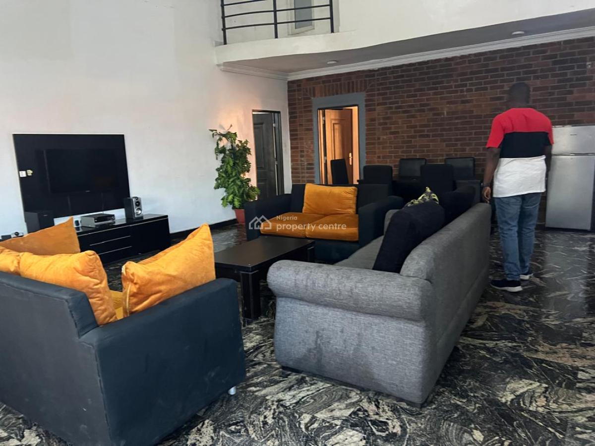 Excellent 26  Hotel Rooms En-suite, Ajah, Ajah, Lagos, Hotel / Guest House for Sale