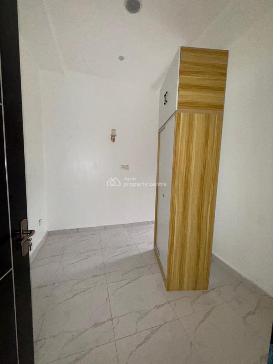 4 Bedroom Classic Town House Terrace, Lekki Phase 2, Lekki, Lagos, Terraced Duplex for Sale