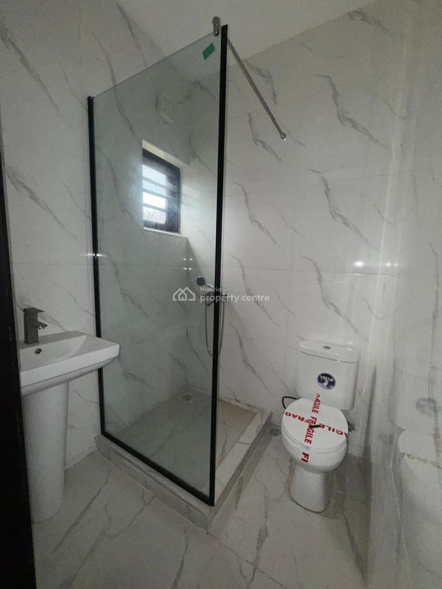 4 Bedroom Classic Town House Terrace, Lekki Phase 2, Lekki, Lagos, Terraced Duplex for Sale