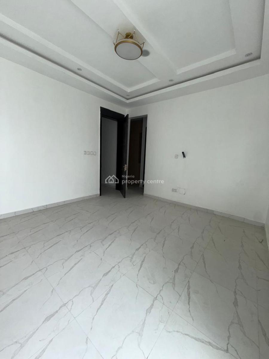 4 Bedroom Classic Town House Terrace, Lekki Phase 2, Lekki, Lagos, Terraced Duplex for Sale