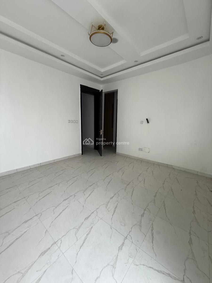 4 Bedroom Classic Town House Terrace, Lekki Phase 2, Lekki, Lagos, Terraced Duplex for Sale