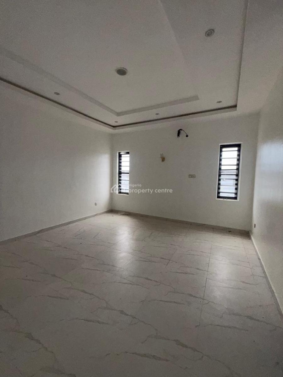4 Bedroom Classic Town House Terrace, Lekki Phase 2, Lekki, Lagos, Terraced Duplex for Sale