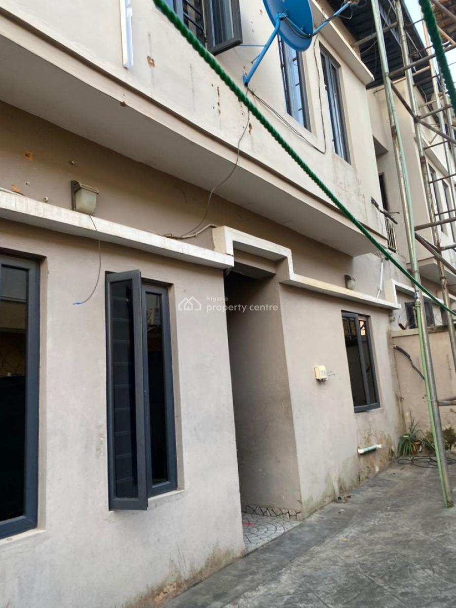 Lovely 4 Bedroom Semi Detached Duplex + Bq, Gateway Estate, Gra Phase 1, Magodo, Lagos, Semi-detached Duplex for Rent