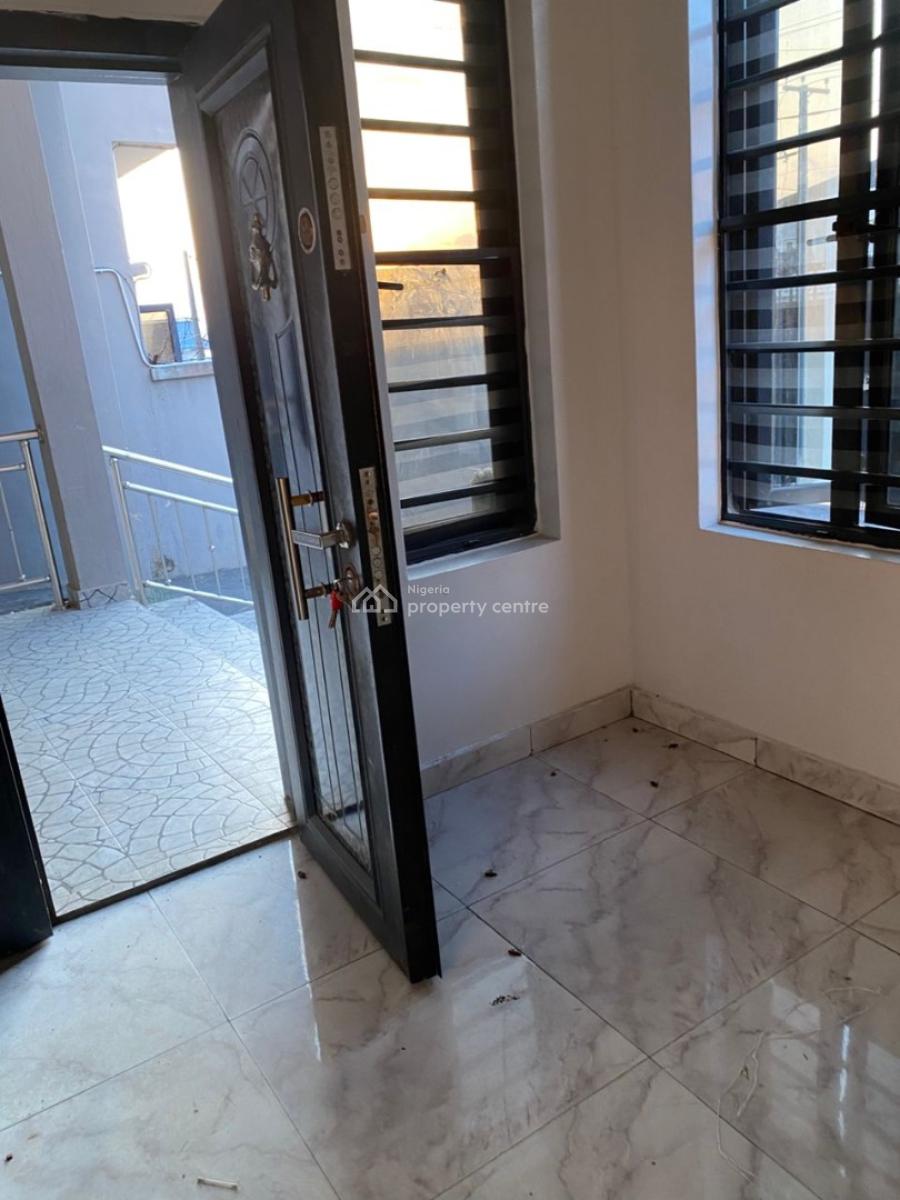Lovely 4 Bedroom Semi Detached Duplex + Bq, Gateway Estate, Gra Phase 1, Magodo, Lagos, Semi-detached Duplex for Rent