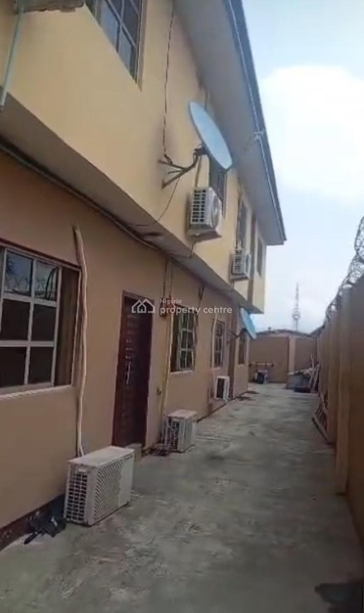 Block of 4 Flats of 3 Bedroom, Jumofake Igbo Oluwu Estate, Ikorodu, Lagos, Block of Flats for Sale