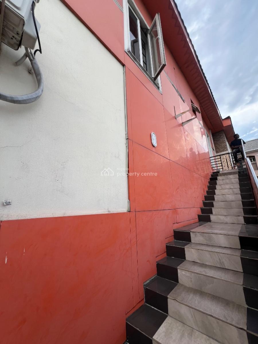 Well-positioned Shop/commercial Space Located in a Strategic Spot, Lekki Phase 1, Lekki, Lagos, Commercial Property for Rent