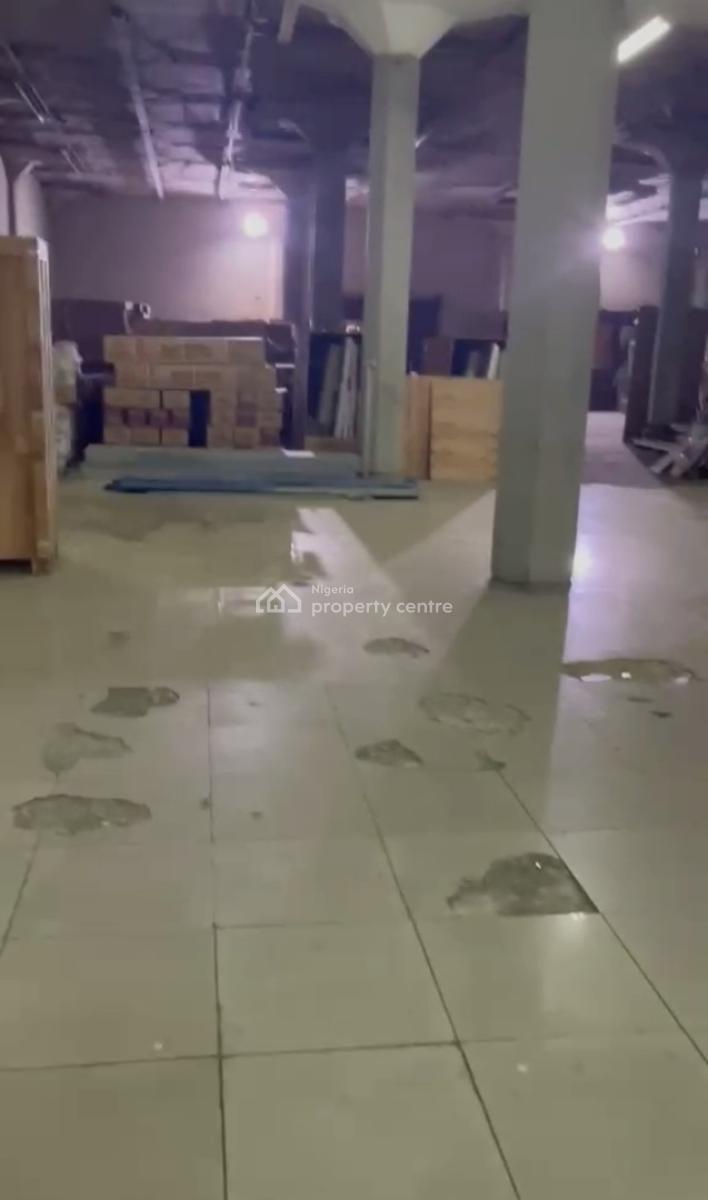 Massively Spacious Warehouse on 1,470 Sqm, By Nigeria Brewery, Iganmu, Lagos, Warehouse for Rent