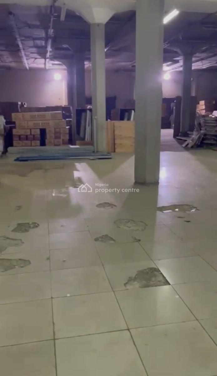 Massively Spacious Warehouse on 1,470 Sqm, By Nigeria Brewery, Iganmu, Lagos, Warehouse for Rent