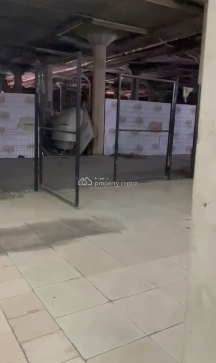Massively Spacious Warehouse on 1,470 Sqm, By Nigeria Brewery, Iganmu, Lagos, Warehouse for Rent