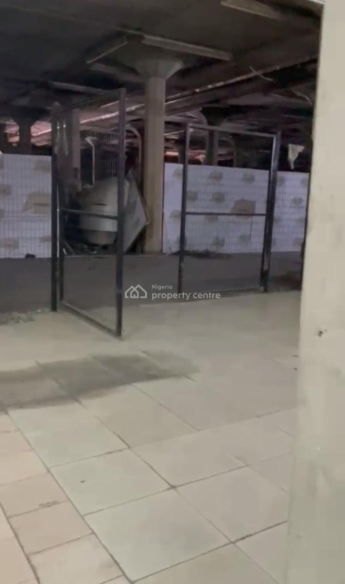 Massively Spacious Warehouse on 1,470 Sqm, By Nigeria Brewery, Iganmu, Lagos, Warehouse for Rent