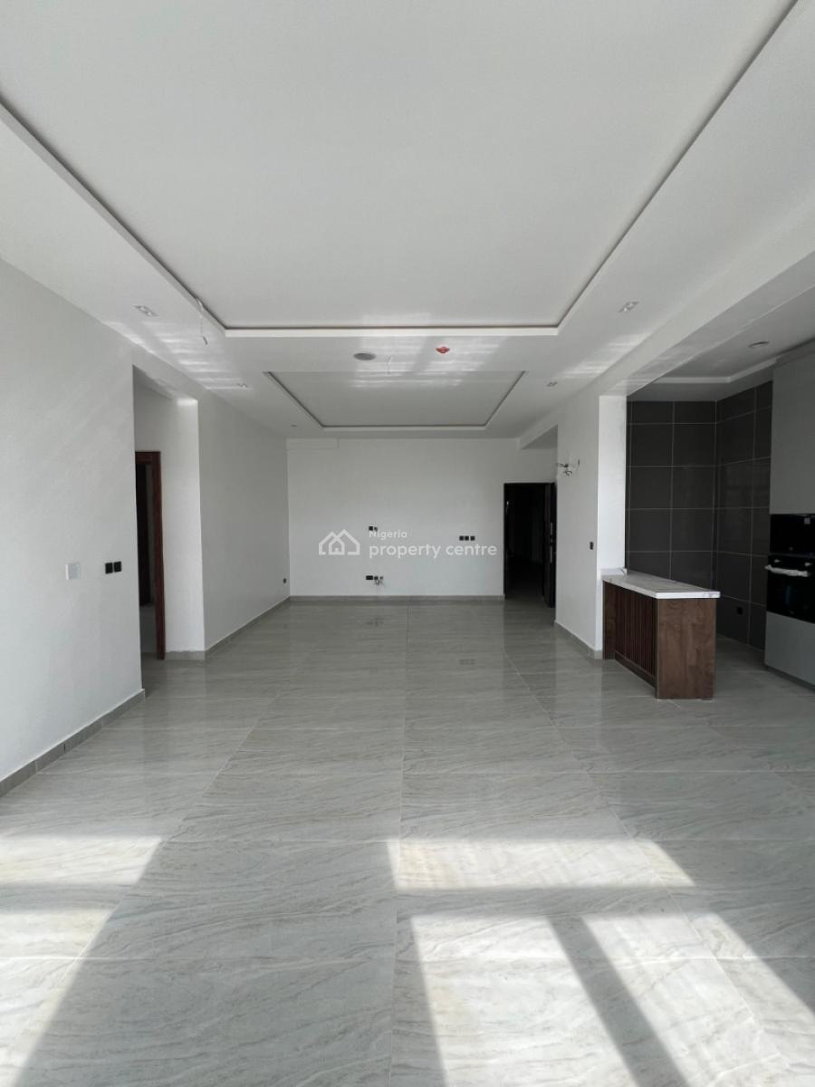 Exclusive 2 Bedroom Flat with Concierge, Swim Pool, Gym & Elevator, Lekki Road, Lekki Phase 1, Lekki, Lagos, Block of Flats for Sale