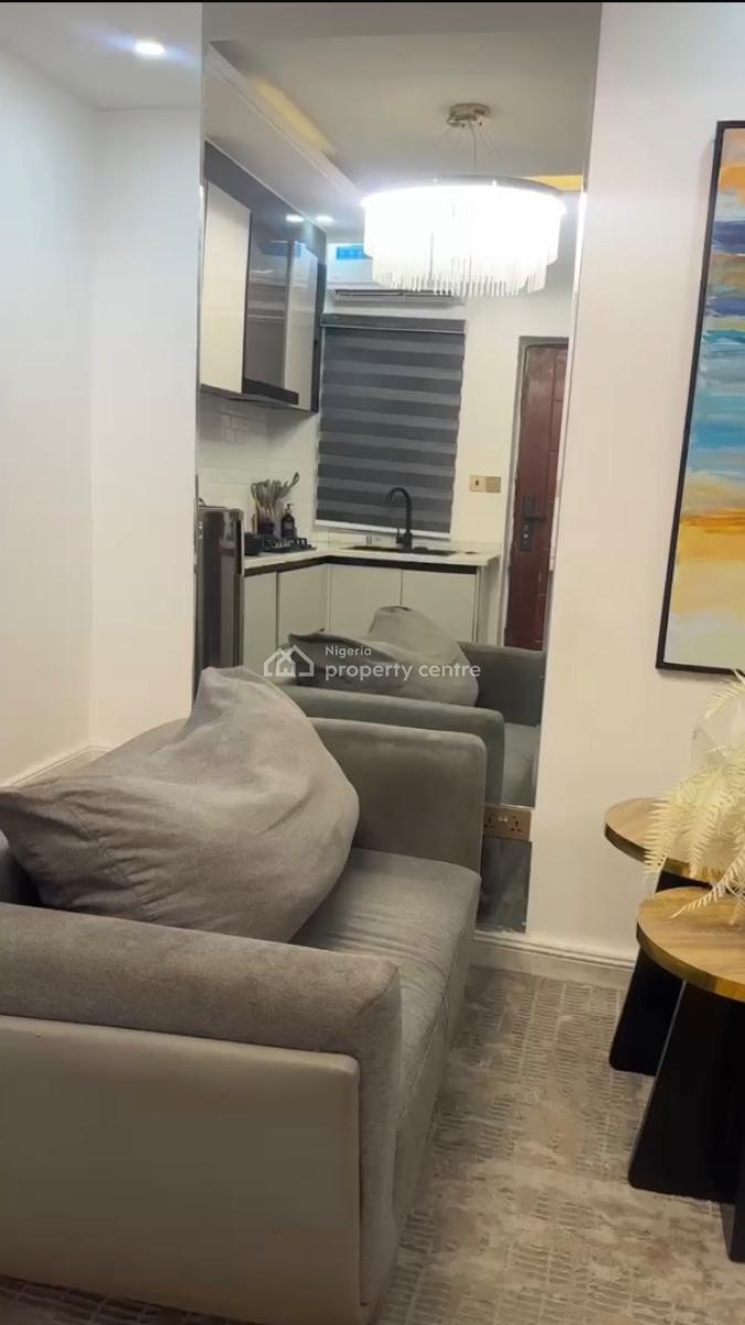 Our Beautiful One-bed Apartment, Ikate, Lekki, Lagos, Mini Flat (room and Parlour) Short Let