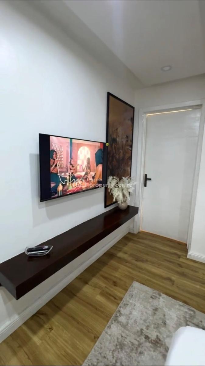 Our Beautiful One-bed Apartment, Ikate, Lekki, Lagos, Mini Flat (room and Parlour) Short Let