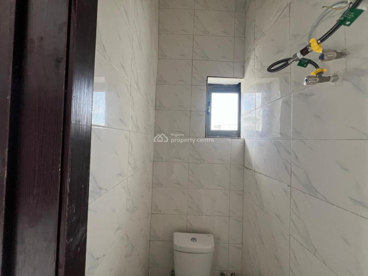 2 Bedroom Apartment, Palm City Estate, Lekki, Lagos, Flat / Apartment for Sale