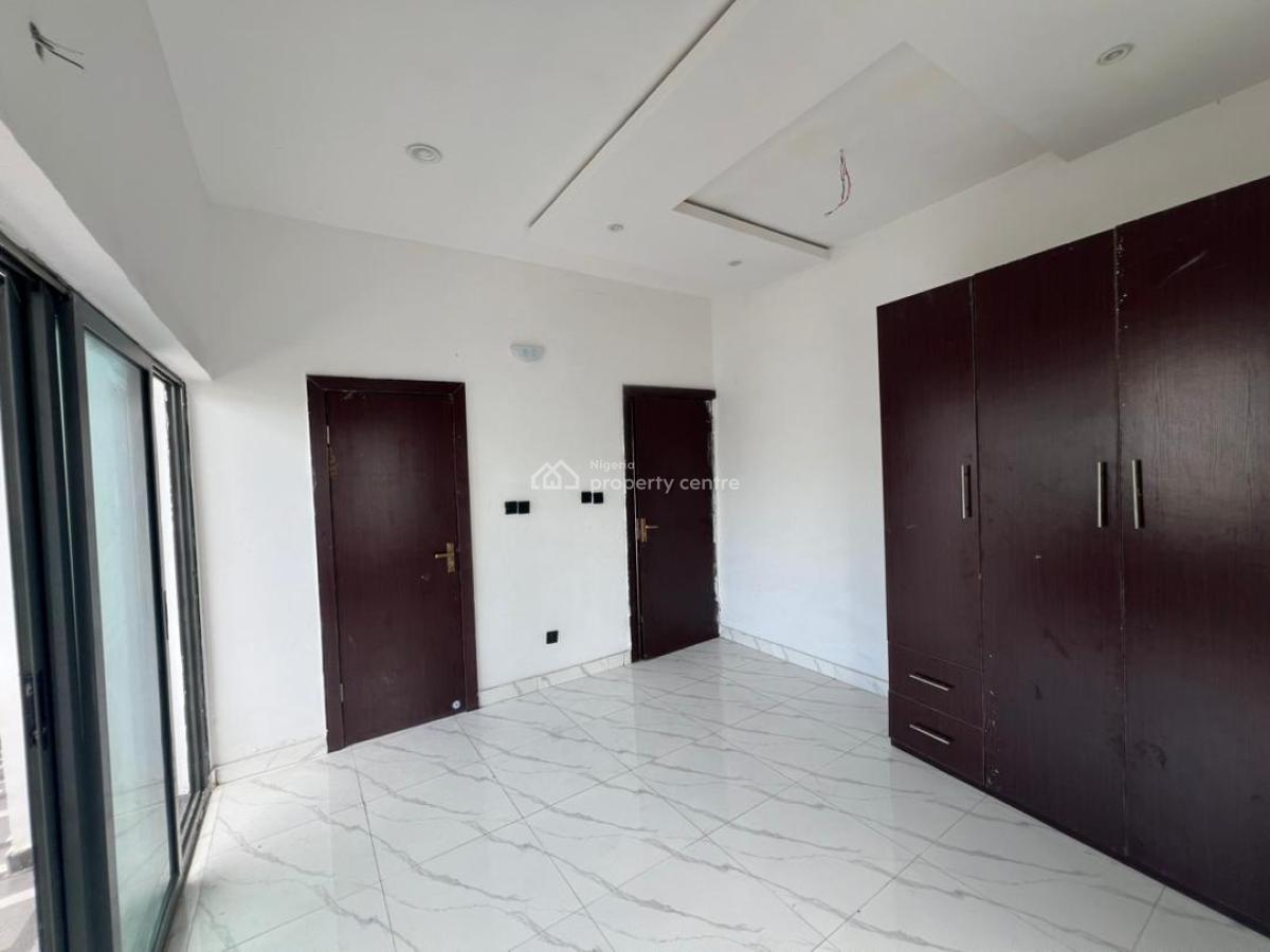 2 Bedroom Apartment, Palm City Estate, Lekki, Lagos, Flat / Apartment for Sale
