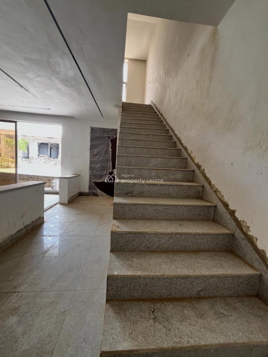 4 Beds  Semi-detached  Bq, Guzape District, Abuja, Semi-detached Duplex for Sale