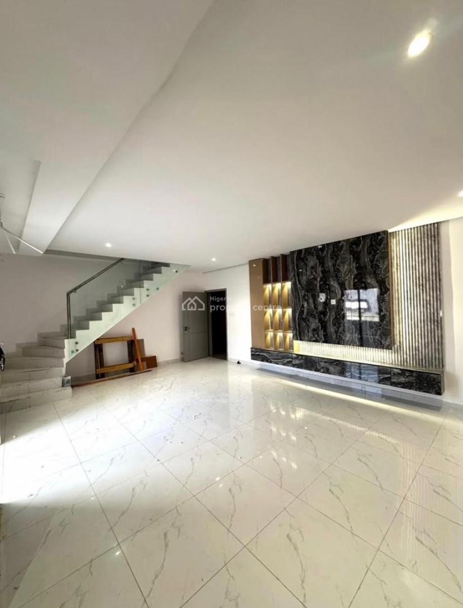 2 Bedroom Maisonette with Swimming Pool, Freedom Way, Lekki Phase 1, Lekki, Lagos, Flat / Apartment for Rent