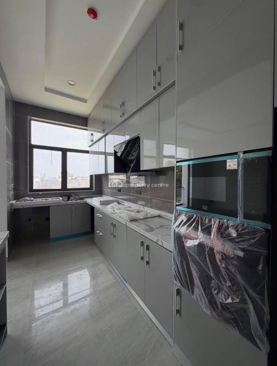 Luxury 2 Bedroom Apartment with Pool, Lekki Phase 1, Lekki, Lagos, Flat / Apartment for Rent