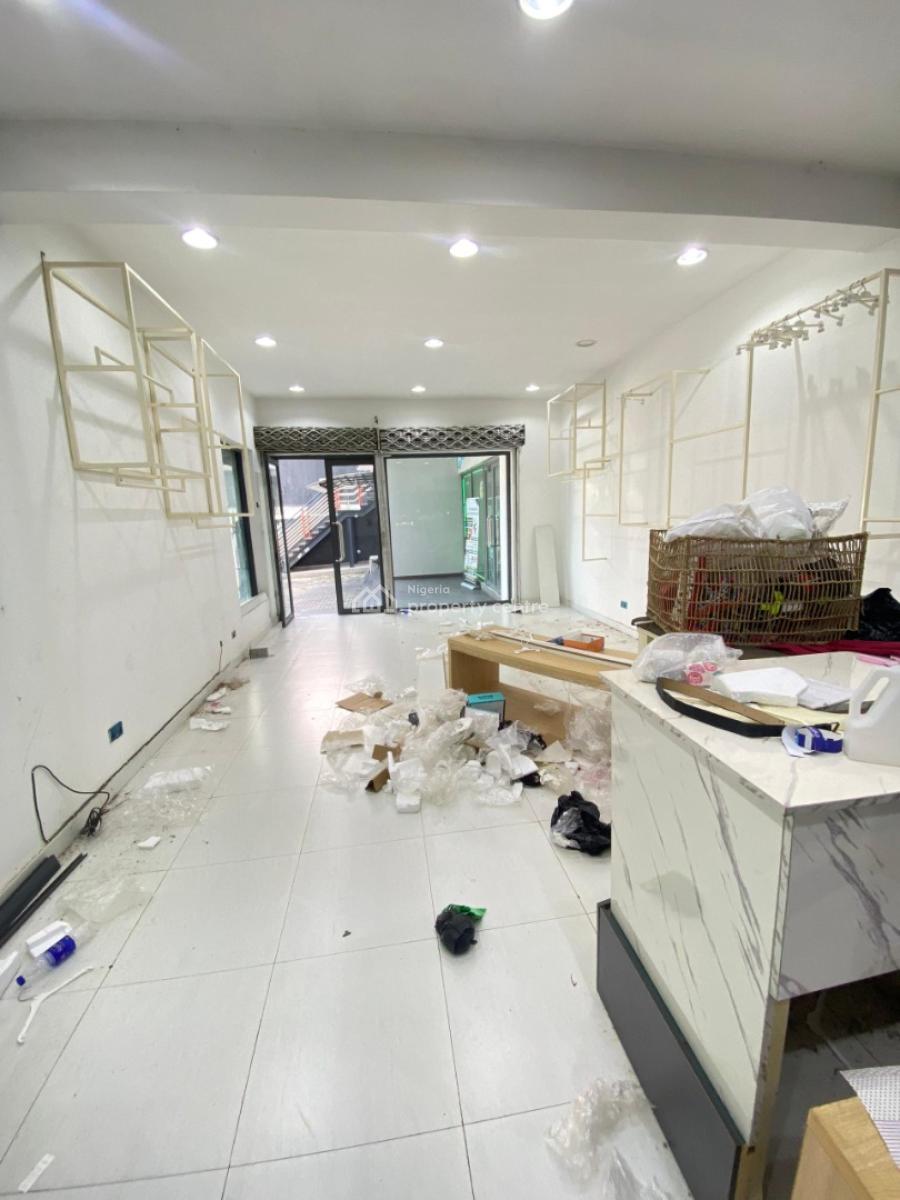 Beautiful Spacious Shop Space Available, Lekki Phase 1, Lekki Phase 1, Lekki, Lagos, Plaza / Complex / Mall for Rent