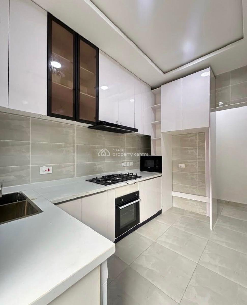 3 Bedroom Apartment, Lekki Phase 1, Lekki, Lagos, Flat / Apartment for Rent