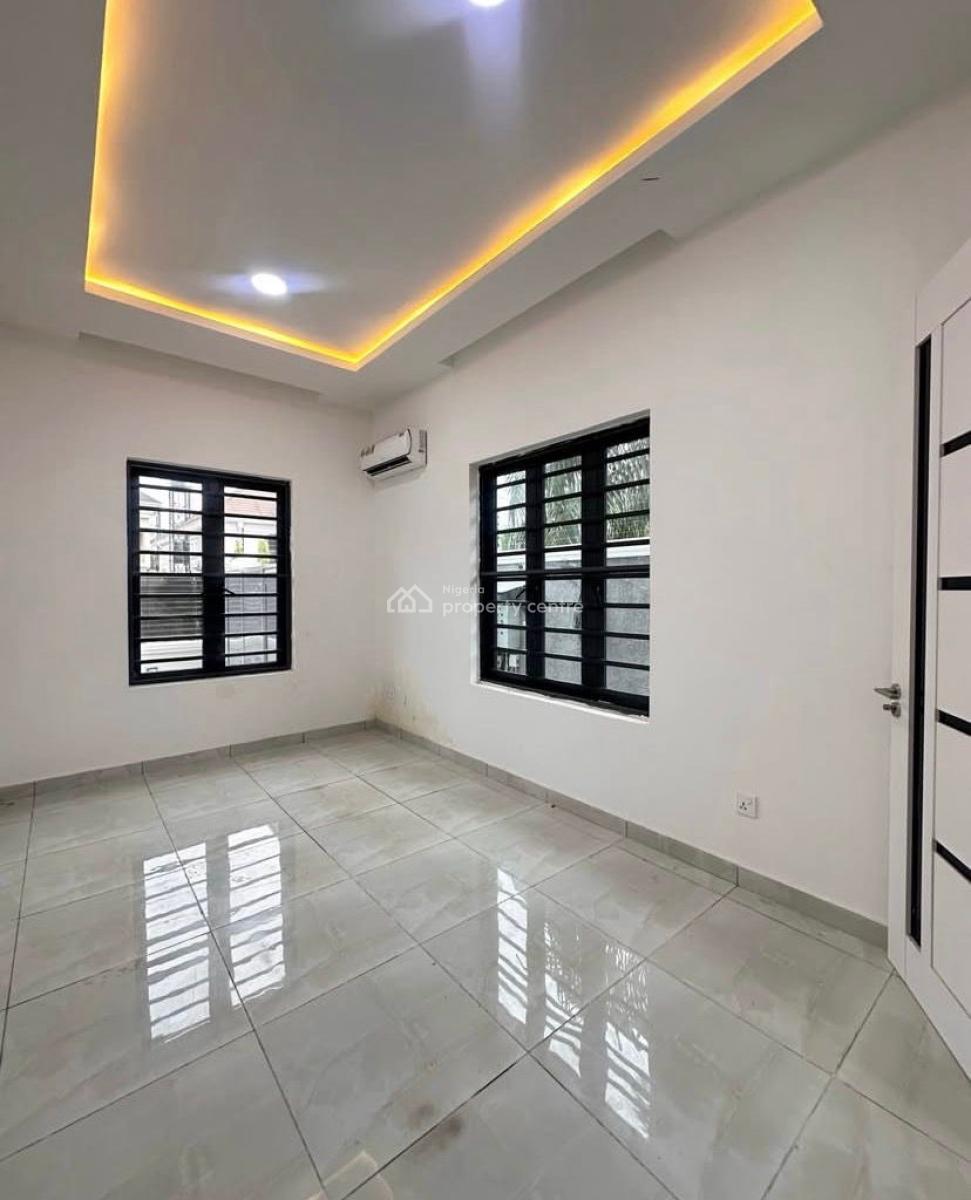 3 Bedroom Apartment, Lekki Phase 1, Lekki, Lagos, Flat / Apartment for Rent