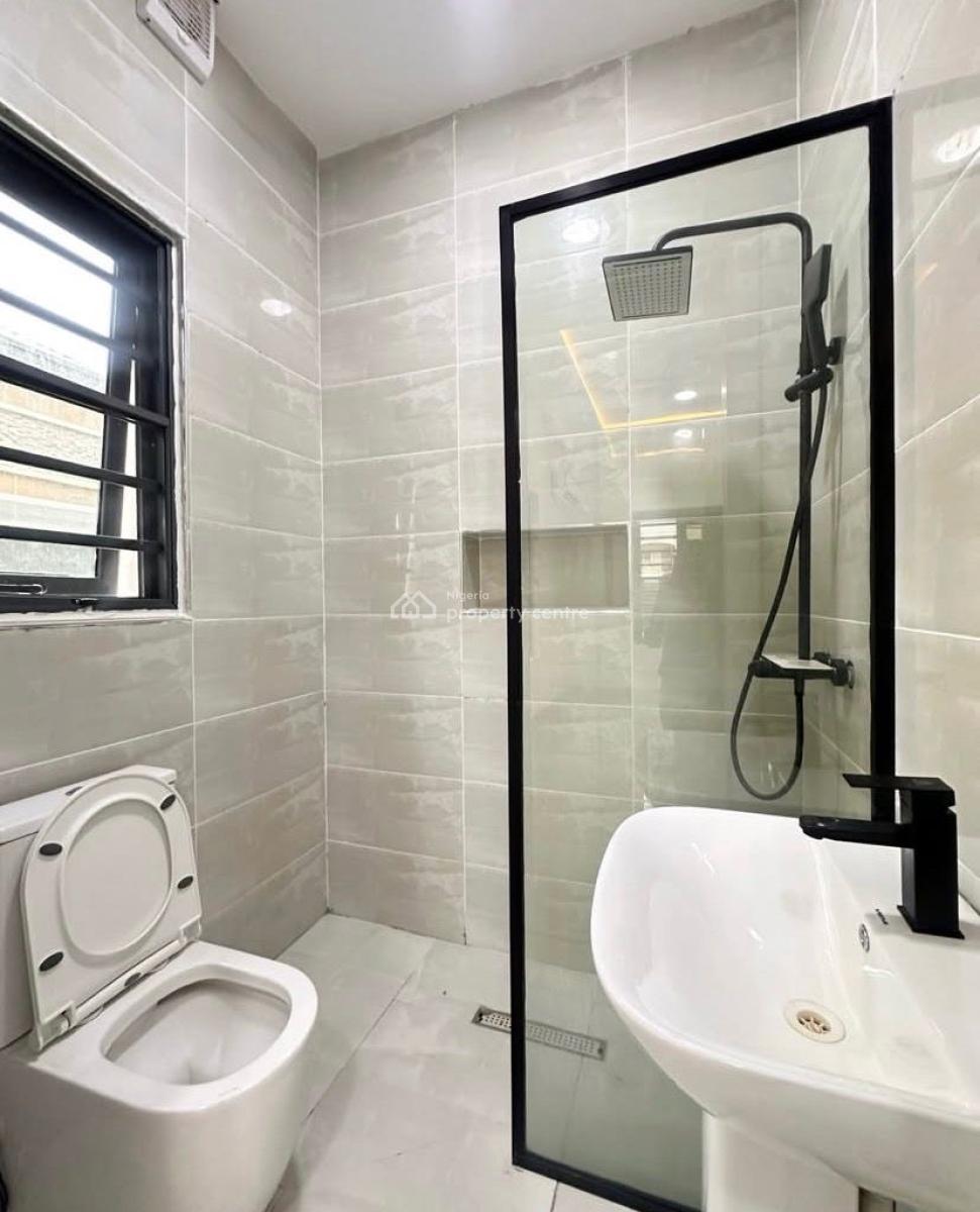 3 Bedroom Apartment, Lekki Phase 1, Lekki, Lagos, Flat / Apartment for Rent