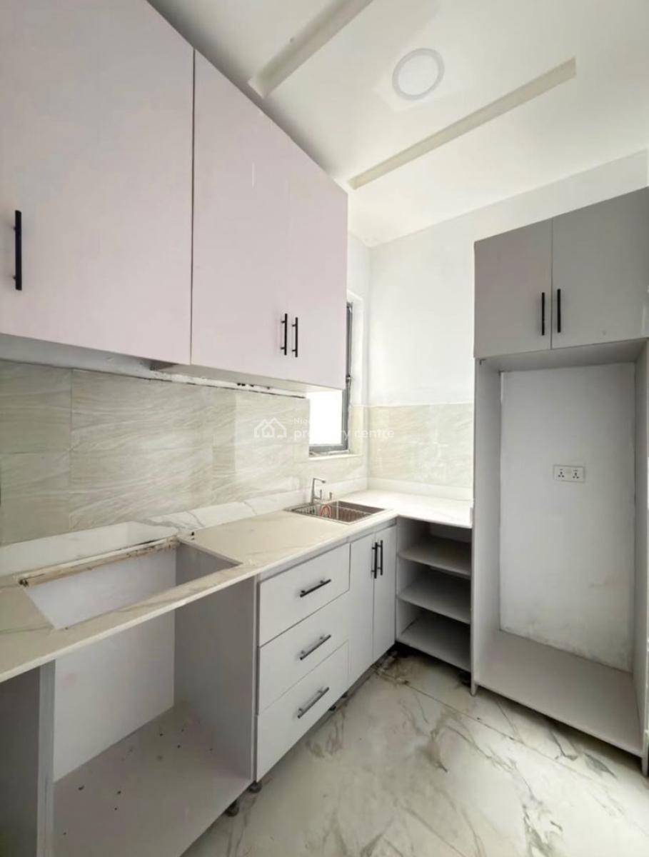 2 Bedroom Apartment with Pool, Ikoyi, Lagos, Flat / Apartment for Rent