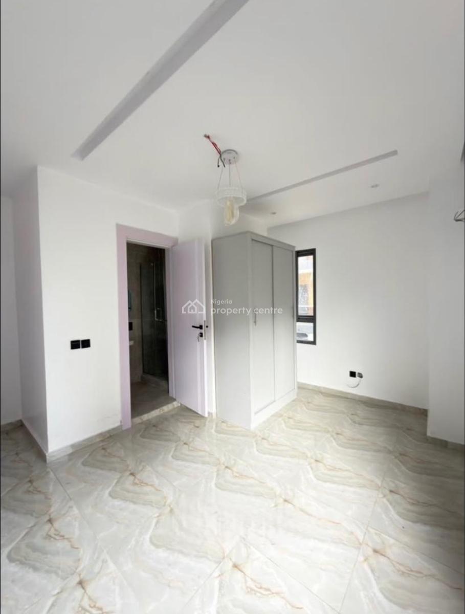 2 Bedroom Apartment with Pool, Ikoyi, Lagos, Flat / Apartment for Rent