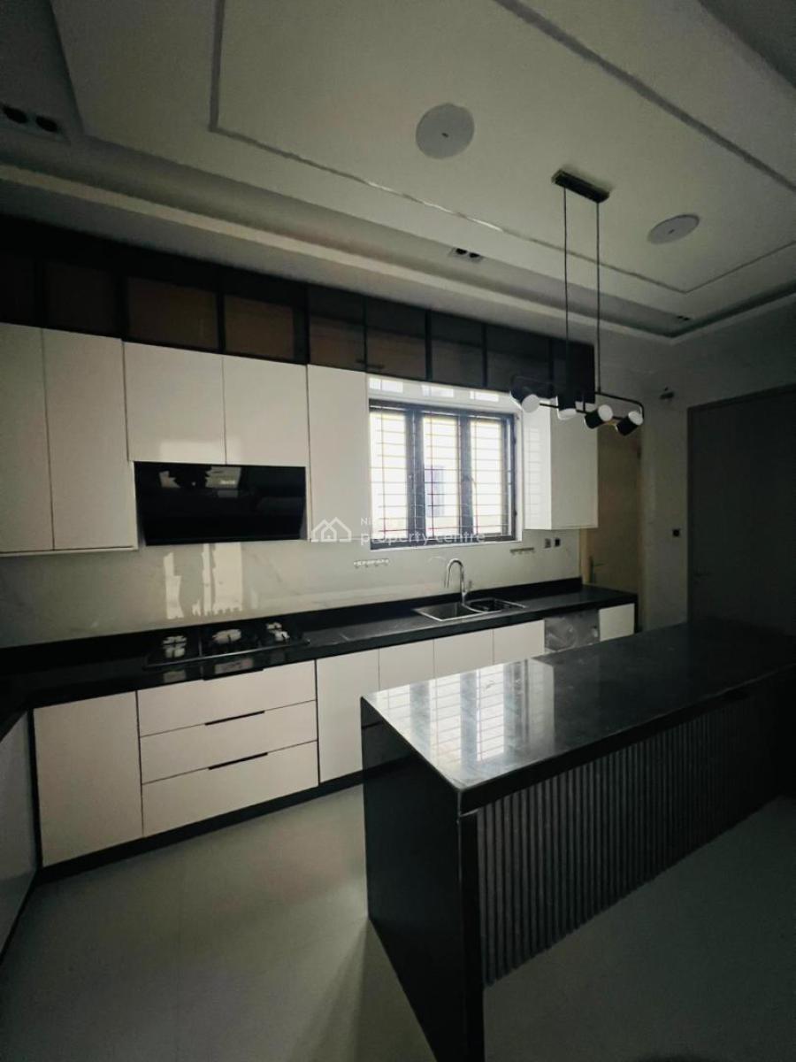 Prime 5 Bedroom Fully Detached Duplex with Bq, Close Proximity to Victoria Island, Ikoyi, and Major Commercial Hubs, Lekki Phase 1, Lekki, Lagos, Detached Duplex for Sale