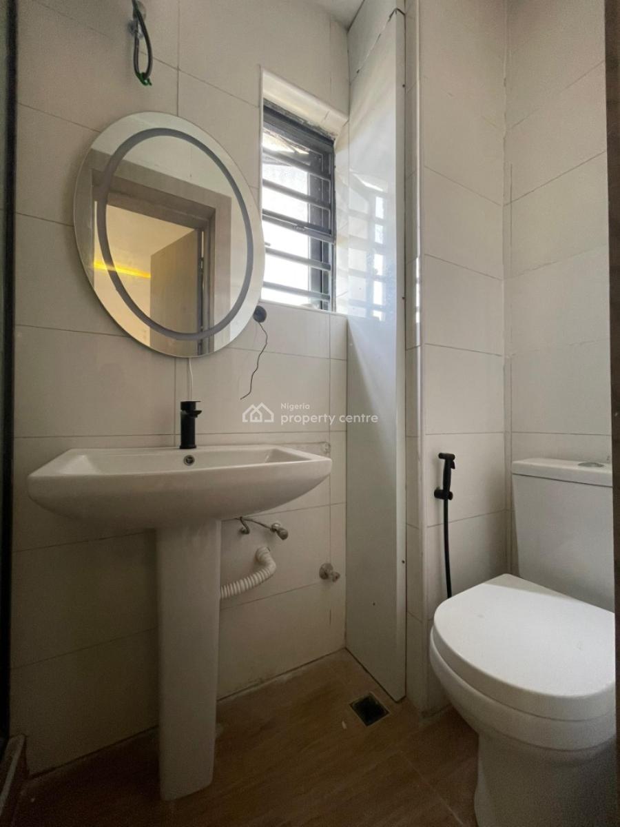 Magnificent 3 Bedrooms Apartment with a Pool, Gym with All Rooms Ensuite, Lekki Phase 1, Lekki, Lagos, Flat / Apartment for Sale