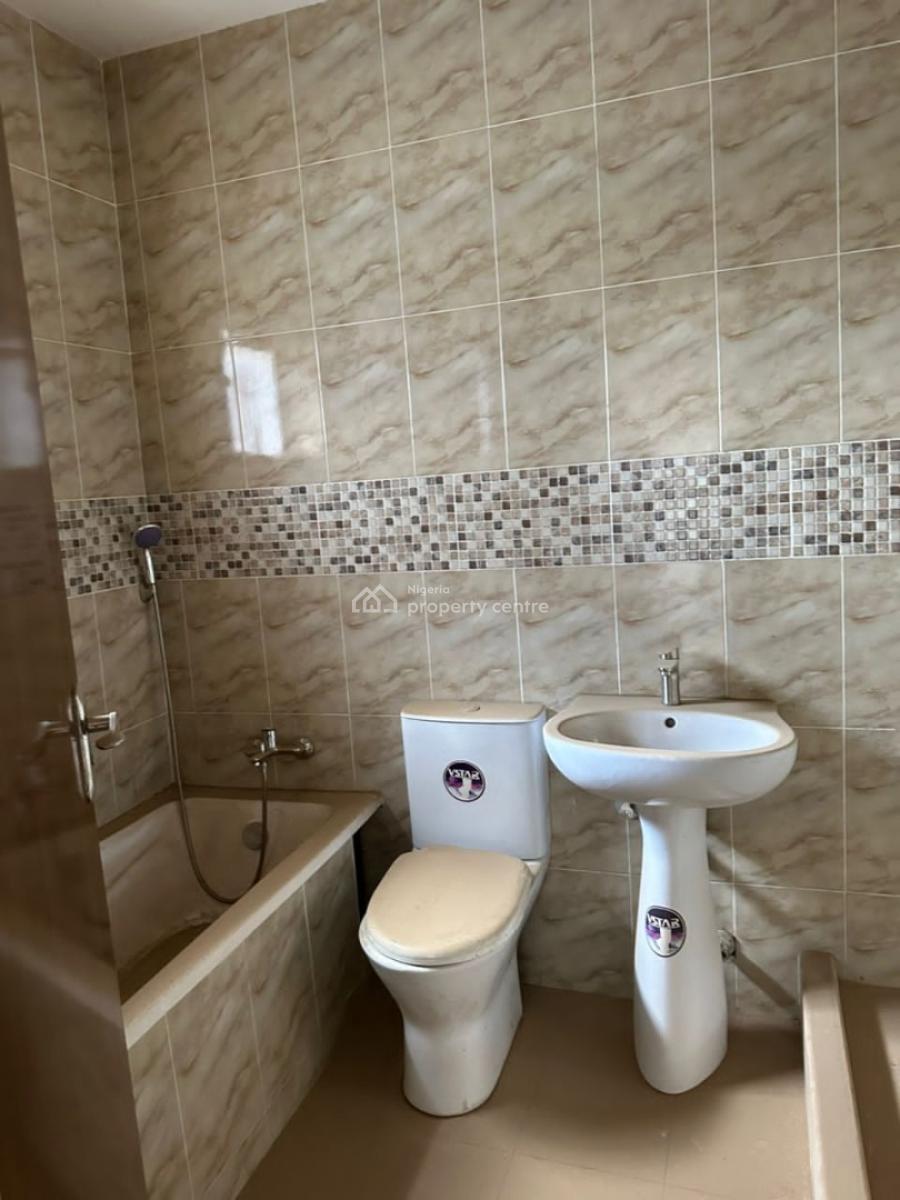 a Well-built Spacious 3-bedroom Terrace Duplex + 1bq, Jahi, Abuja, Terraced Duplex for Rent