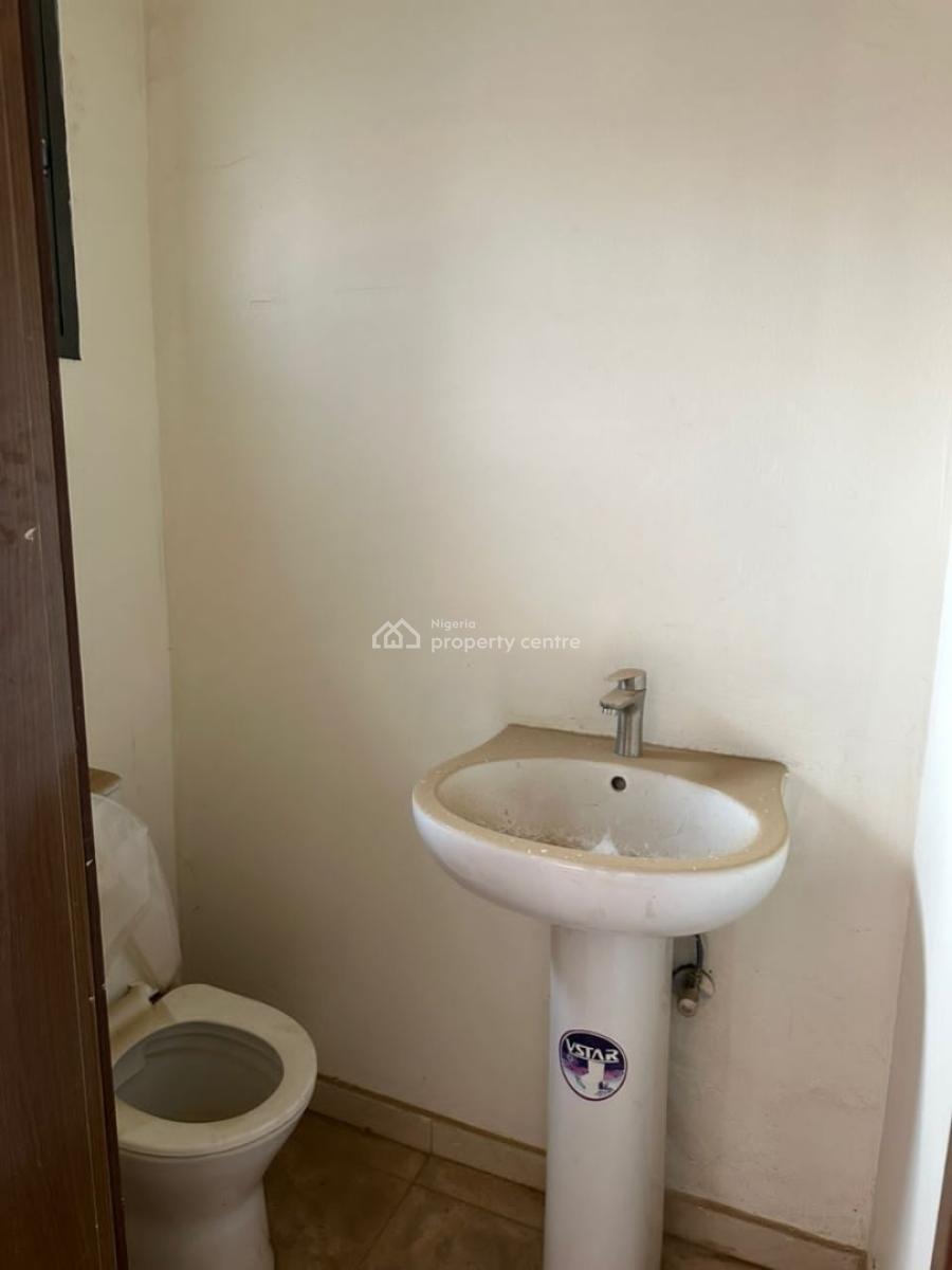 a Well-built Spacious 3-bedroom Terrace Duplex + 1bq, Jahi, Abuja, Terraced Duplex for Rent