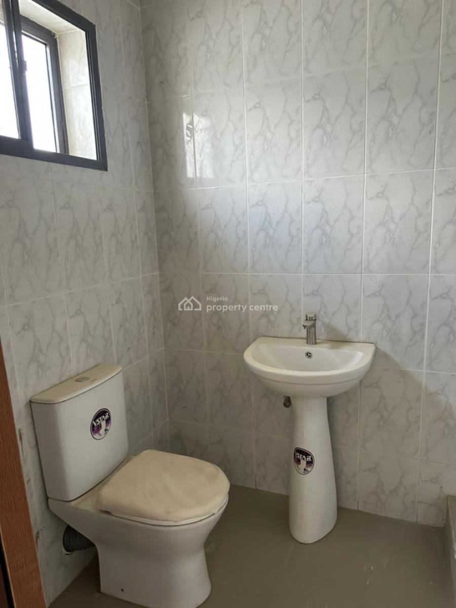 a Well-built Spacious 3-bedroom Terrace Duplex + 1bq, Jahi, Abuja, Terraced Duplex for Rent