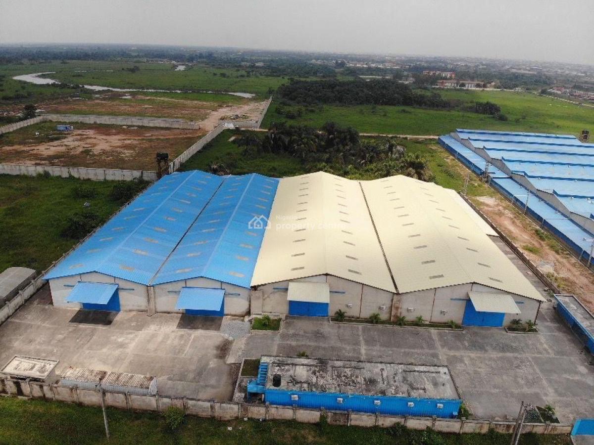 Warehouse of 900m2, Iganmu Close to Nigeria Brewery, Surulere, Lagos, Warehouse for Rent