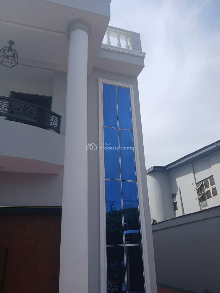 5 Bedrooms Fully Detached House, Phase 2, Gbagada, Lagos, Detached Duplex for Sale