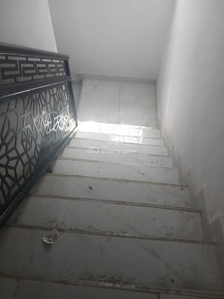 5 Bedrooms Fully Detached House, Phase 2, Gbagada, Lagos, Detached Duplex for Sale