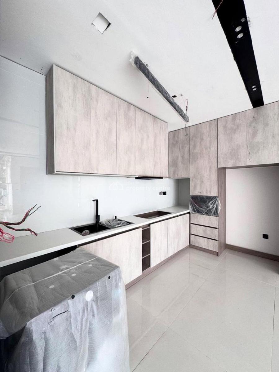 Luxury 2 Bedroom Apartment 2nd Floor, Admiralty Way, Lekki Phase 1, Lekki, Lagos, Flat / Apartment for Rent