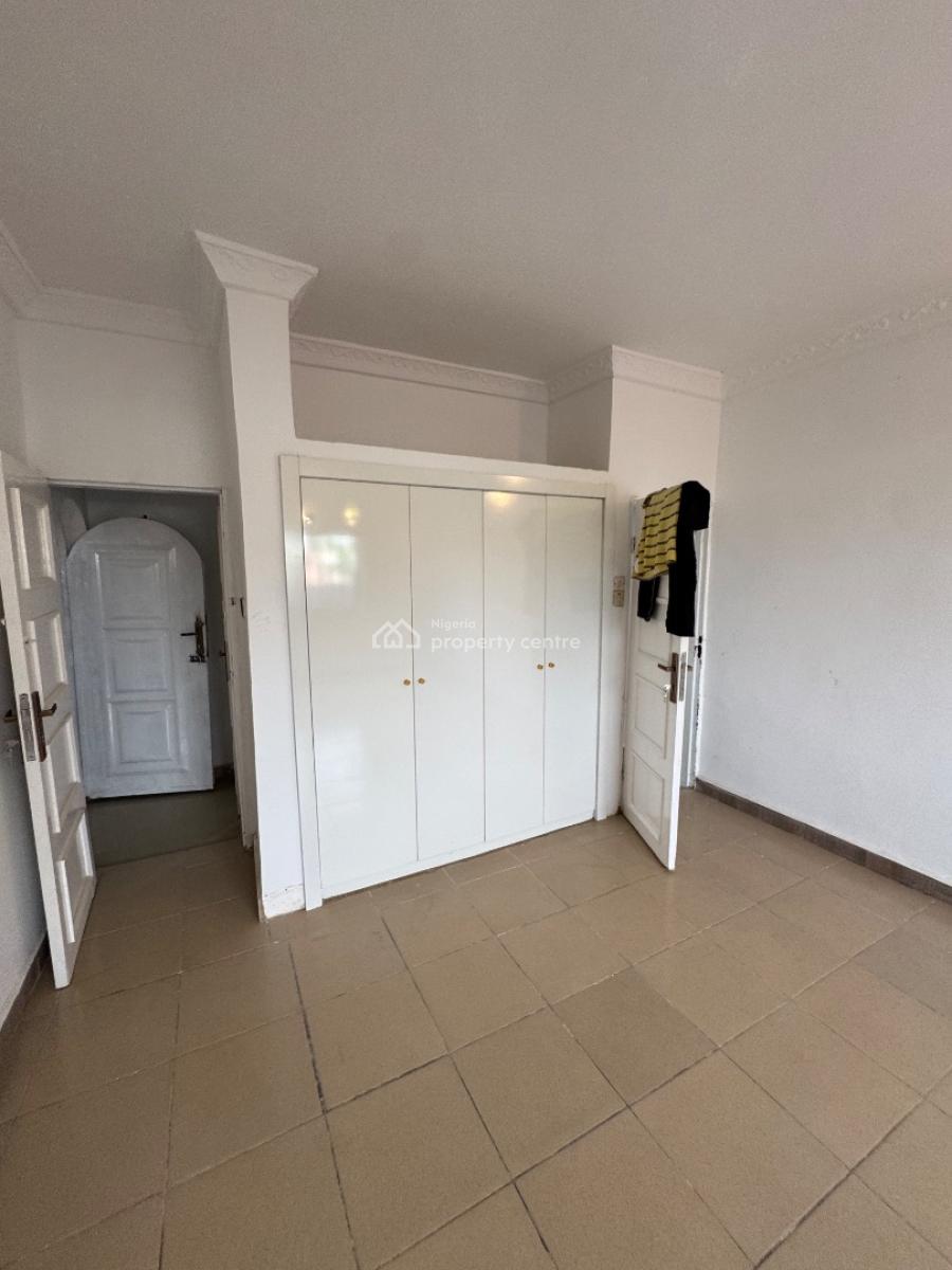 Standard Spacious Selfcontain with Wardrobe and Kitchen Cabinets, Inside a Well Secured Estate in Durumi, Tarred Road All Through, Durumi, Abuja, Self Contain (single Rooms) for Rent