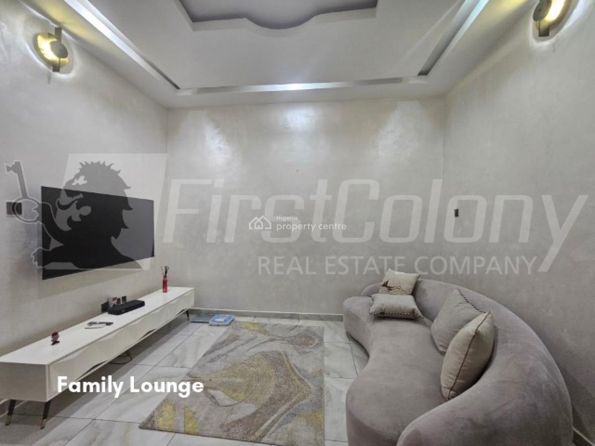Massive, Private 4 Bedroom Semi-detached House (self Serviced), Lekki Phase 1, Lekki, Lagos, Commercial Property for Rent