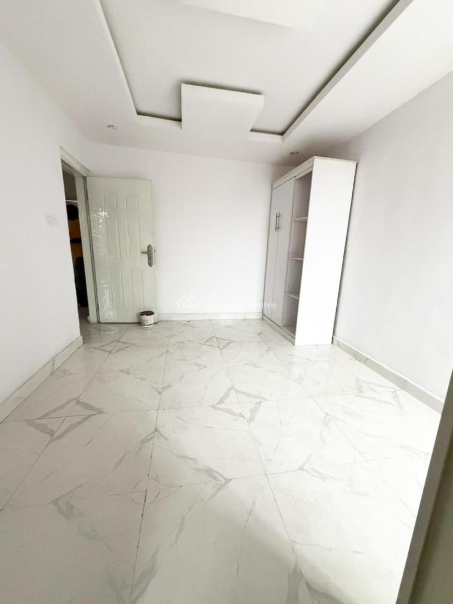 Spacious Upstairs Bedroom Inside a Shared Apartment, Ikota Villa Gra, Ikota, Lekki, Lagos, Self Contain (single Rooms) for Rent