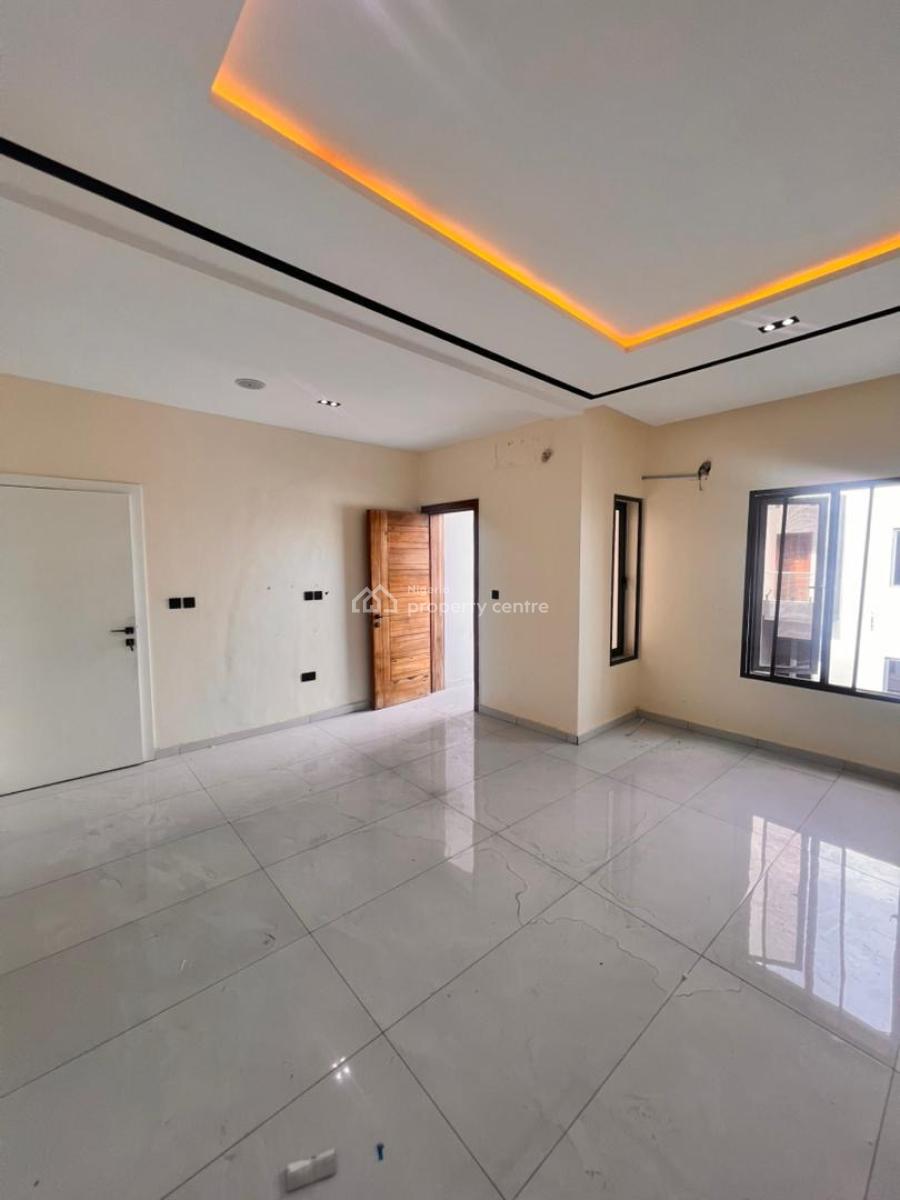 Spacious 4 Bedroom Terrace Duplex, Close Proximity to Renne Supermarket, Purple Mall, Lekki Phase 1, Lekki, Lagos, Terraced Duplex for Rent
