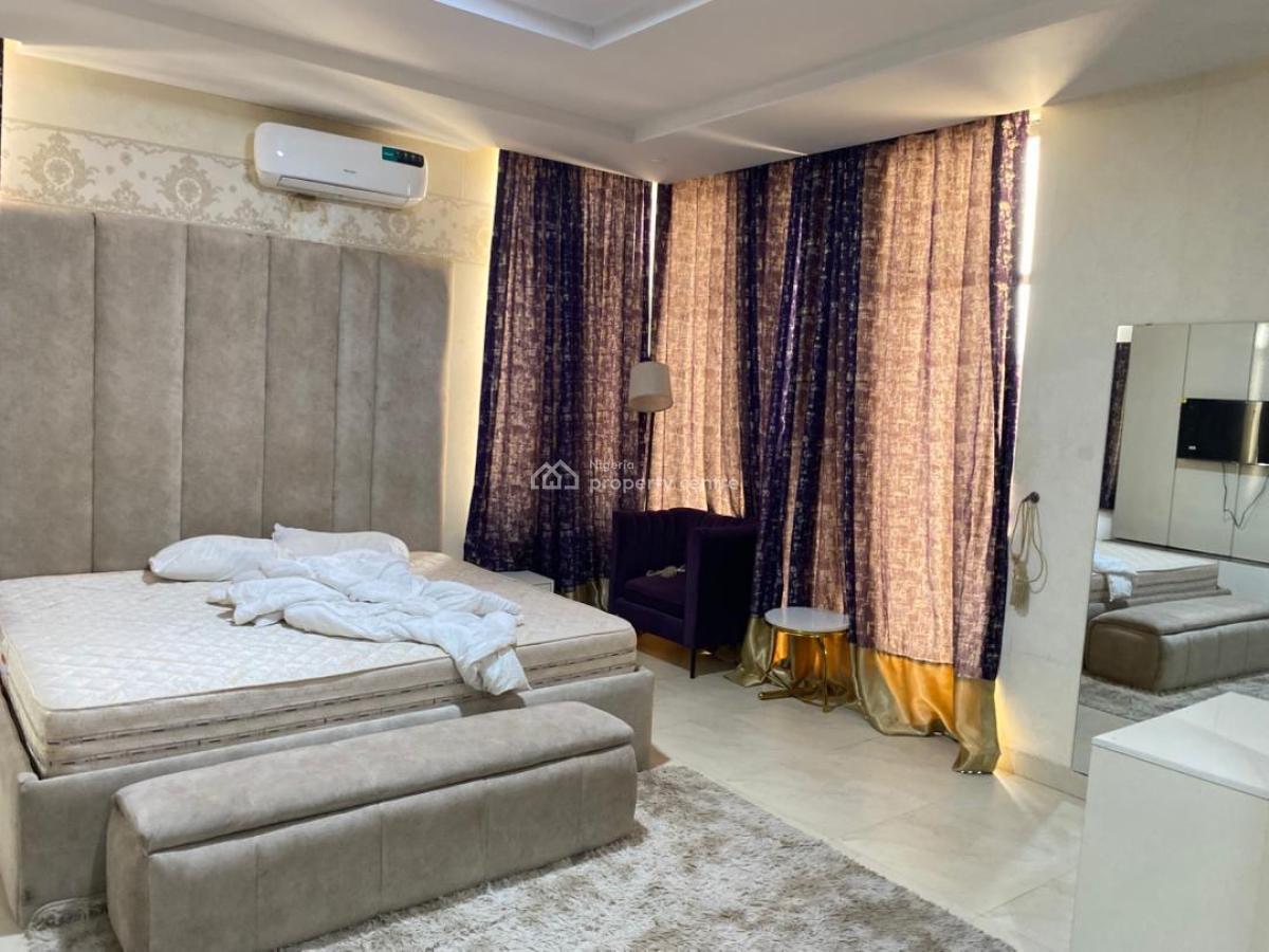 Fully Furnished 3 Bedroom Apartment with Elevator, Pool & Gym, Lekki Phase 1, Lekki, Lagos, Flat / Apartment for Rent