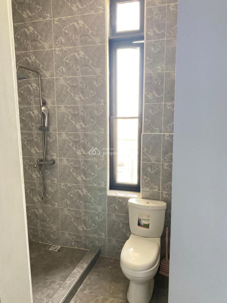 Fully Furnished 3 Bedroom Apartment with Elevator, Pool & Gym, Lekki Phase 1, Lekki, Lagos, Flat / Apartment for Rent