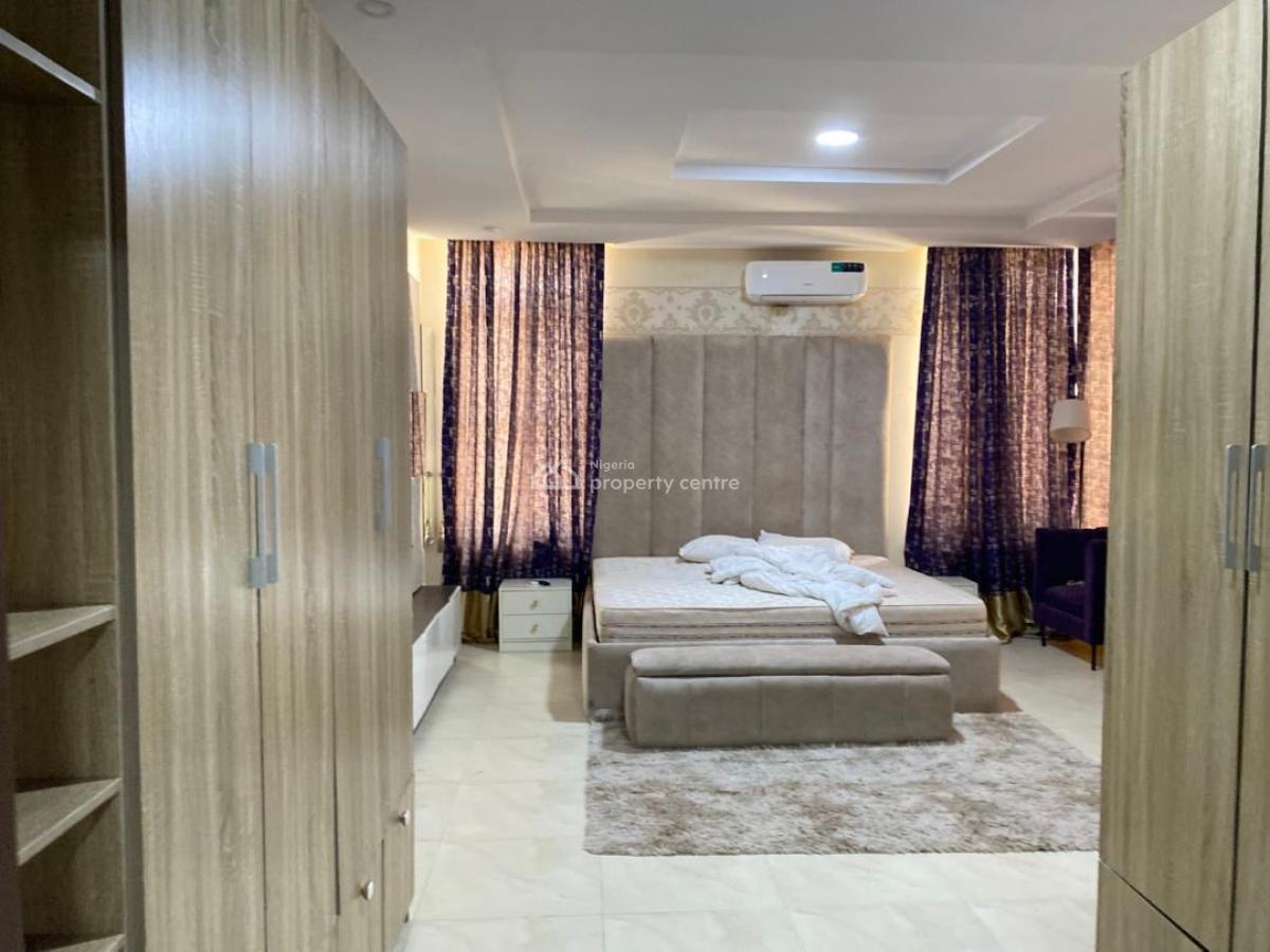 Fully Furnished 3 Bedroom Apartment with Elevator, Pool & Gym, Lekki Phase 1, Lekki, Lagos, Flat / Apartment for Rent